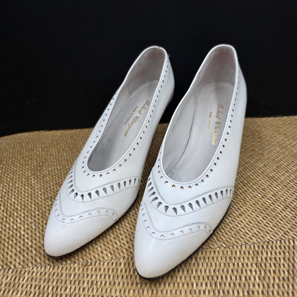 Robert Clergerie White Leather Cutout Heels Pumps Made France EU 38 US 7.5 VTG